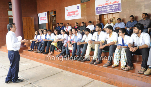 Doctors protes